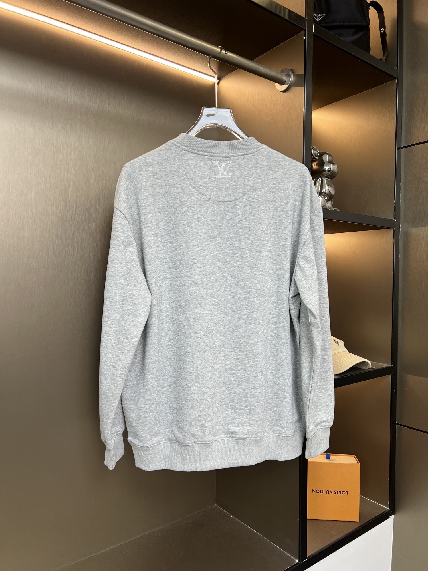 U1Z05E373 Popular Sweaters