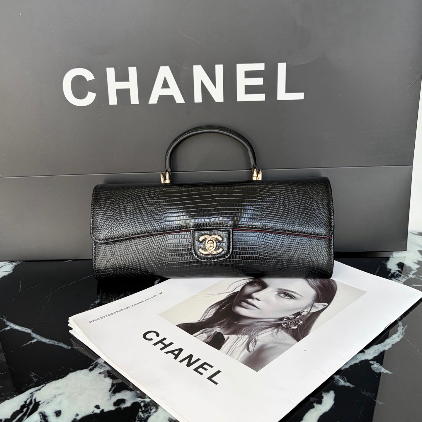 B1R76C30 Popular leather bag