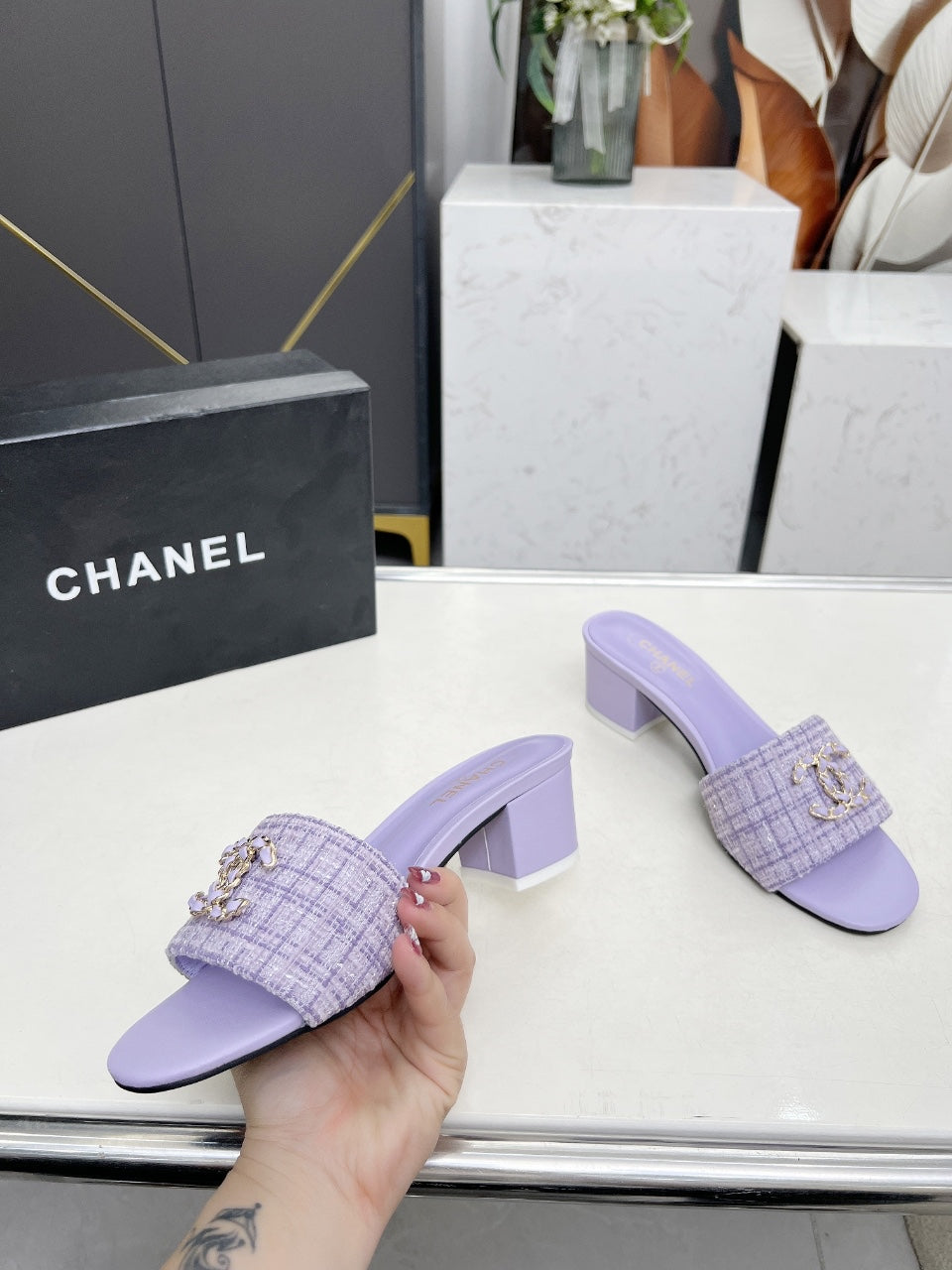Z2Q55B30 Popular high-quality  Shoes