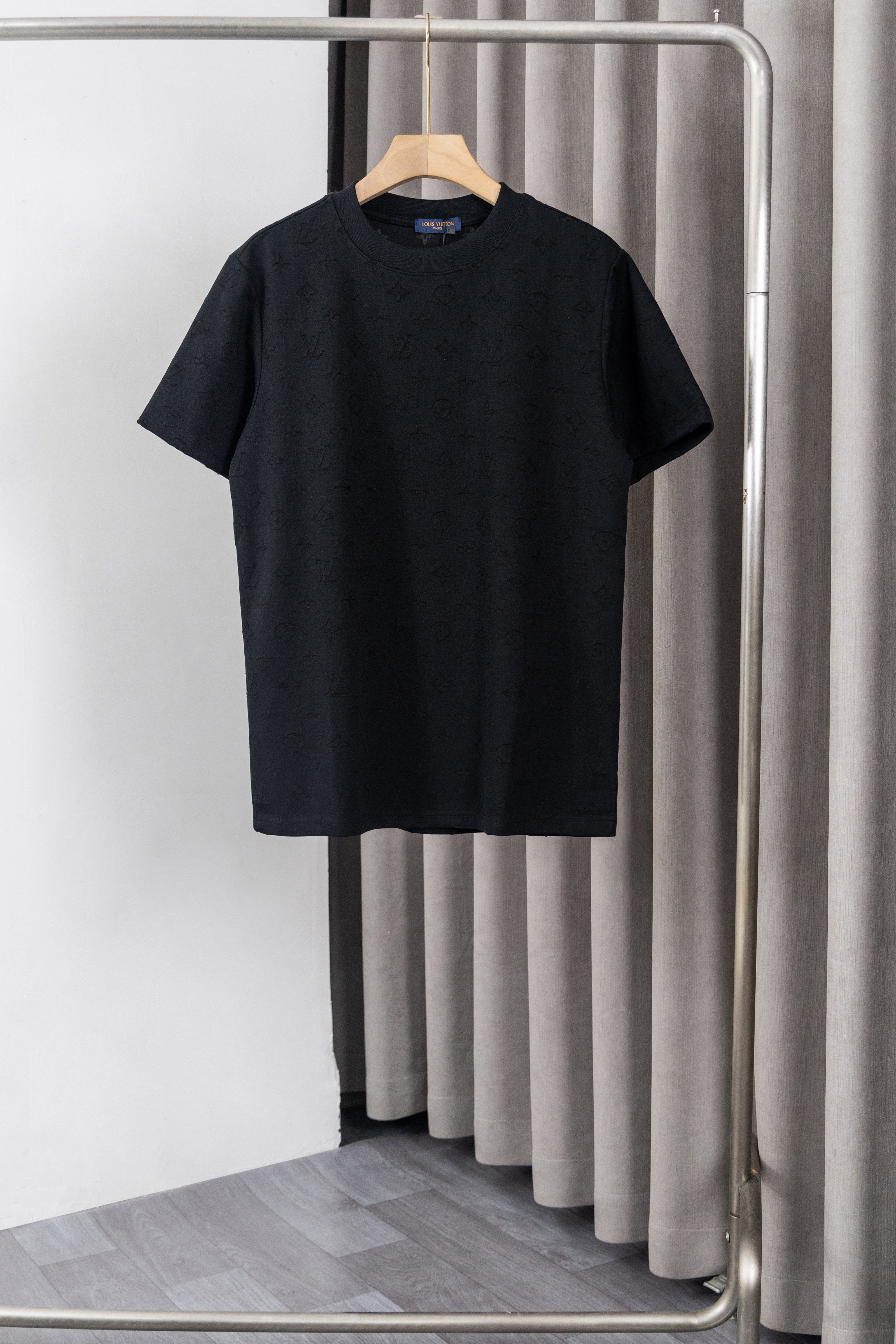 U1P36E132 Popular T-shirts