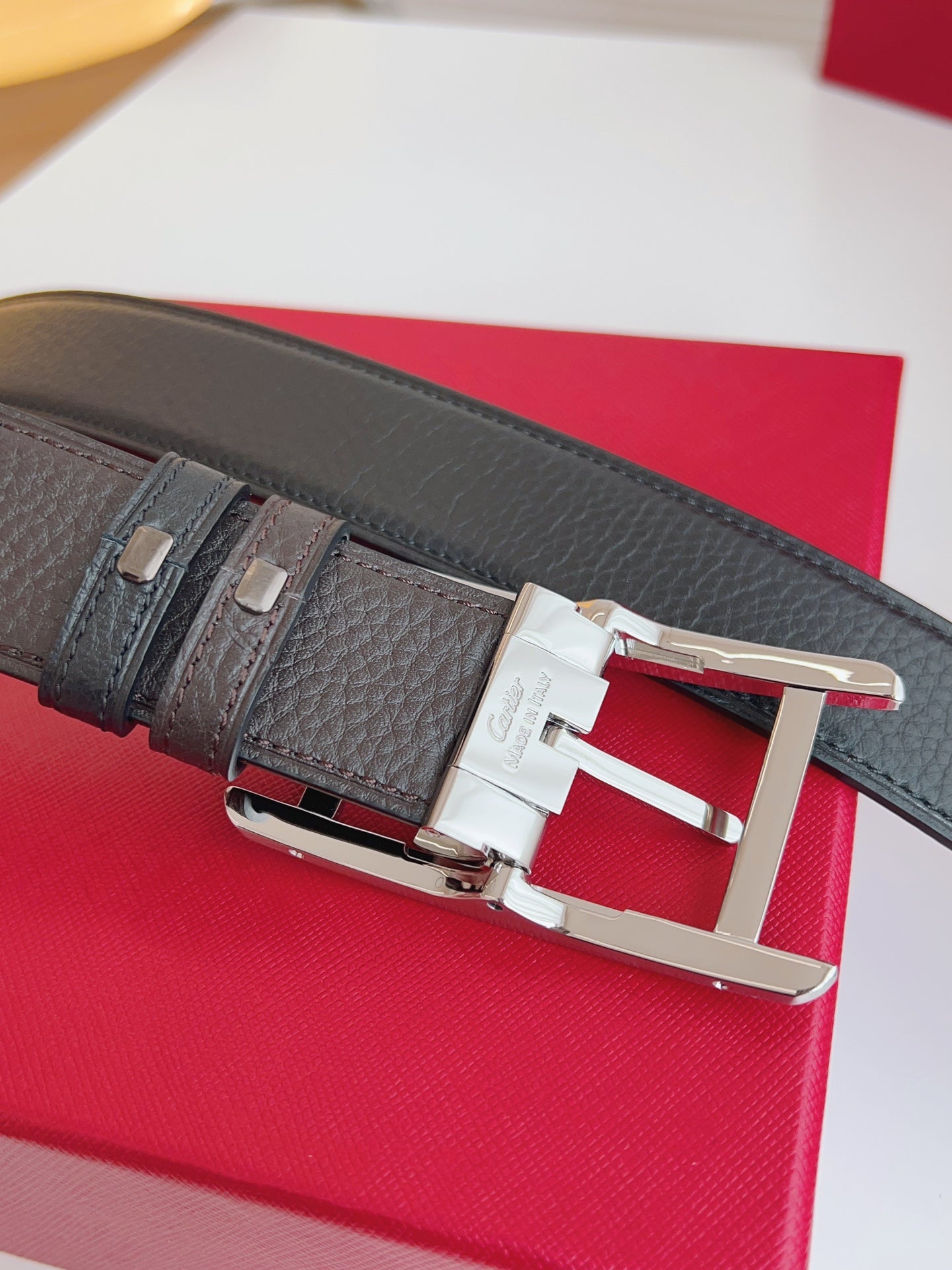 P1R55K242 Popular   High quality belt With full package
