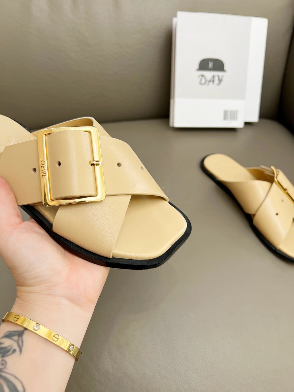 Z2R66A19 Popular high-quality leather shoes