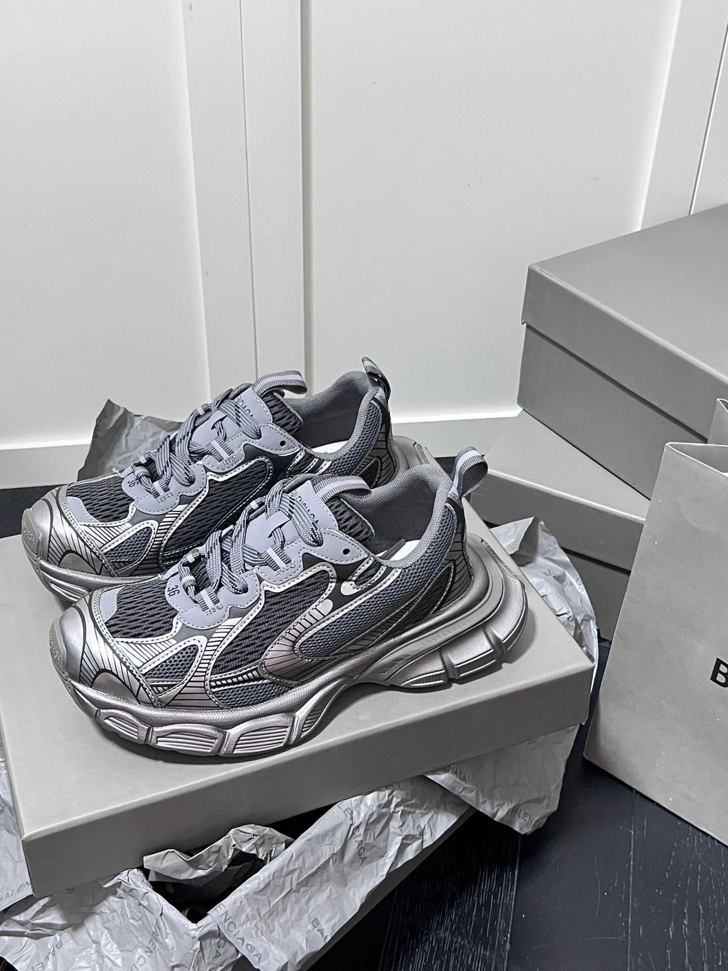 Z1Z54J116 Popular Casual shoes