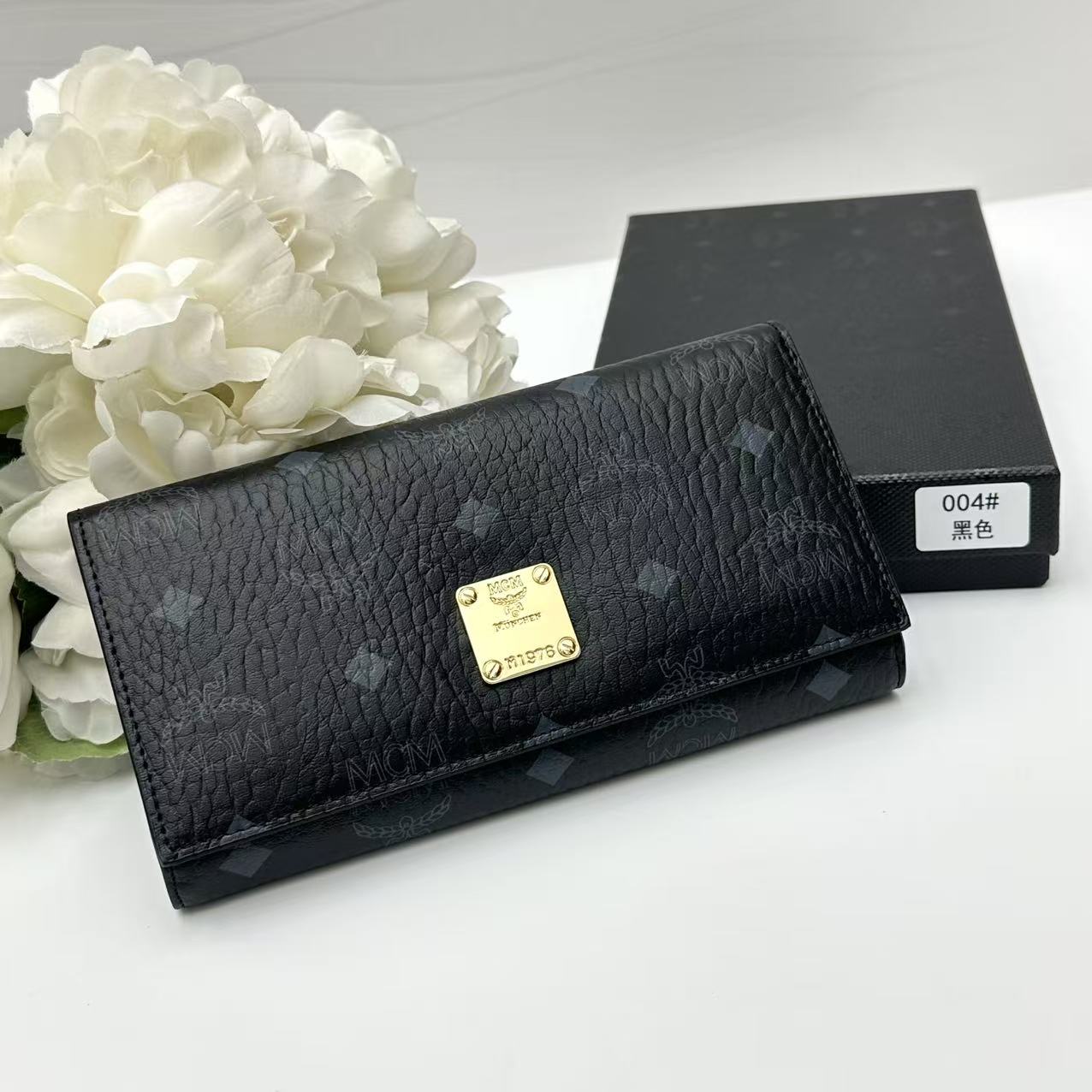 B1N36M14 Popular leather  Wallets
