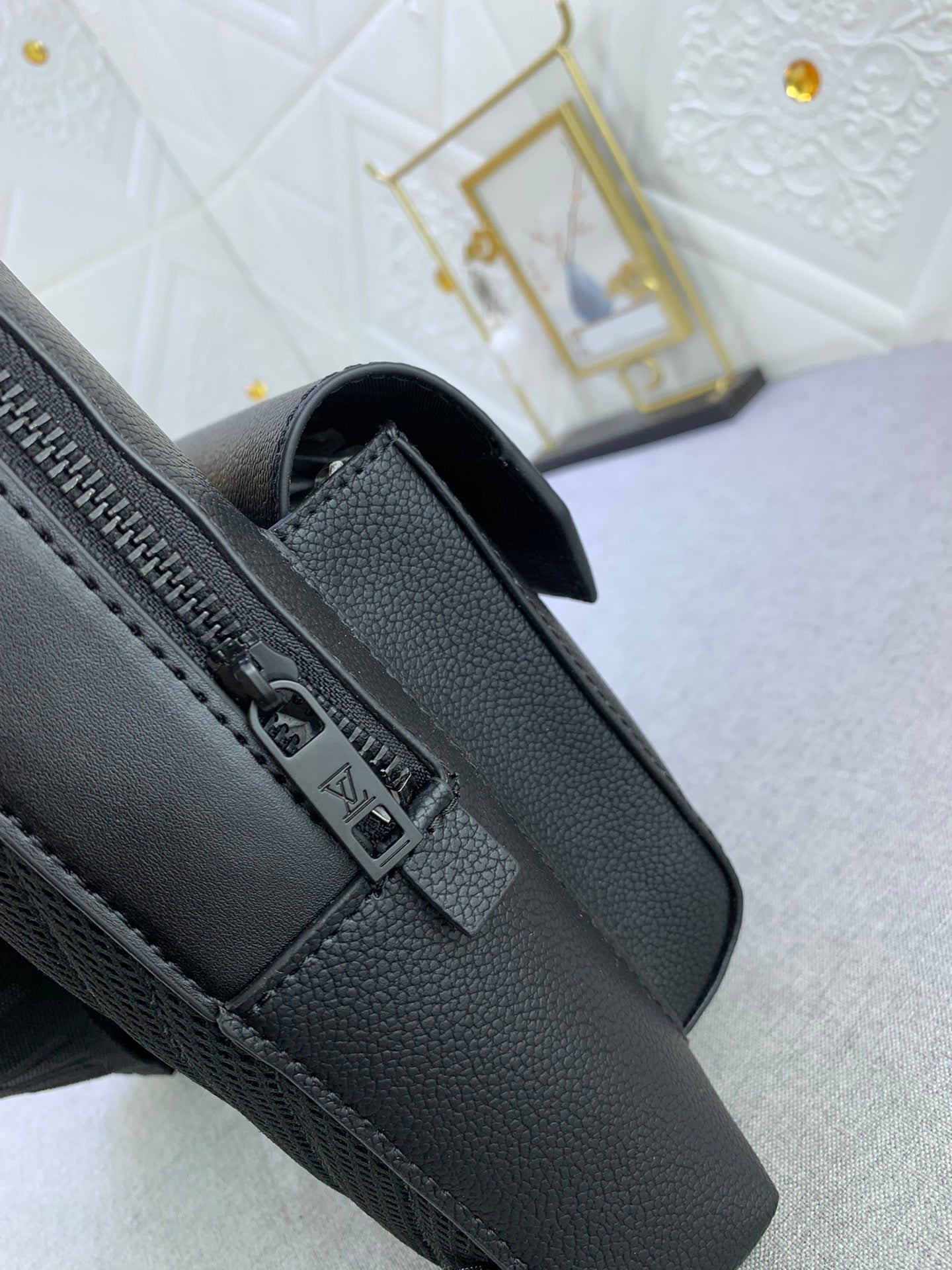 B12X44E339 Popular leather bag 