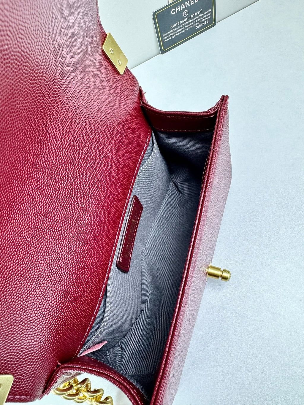 B1P36C17 Popular Caviar leather bag