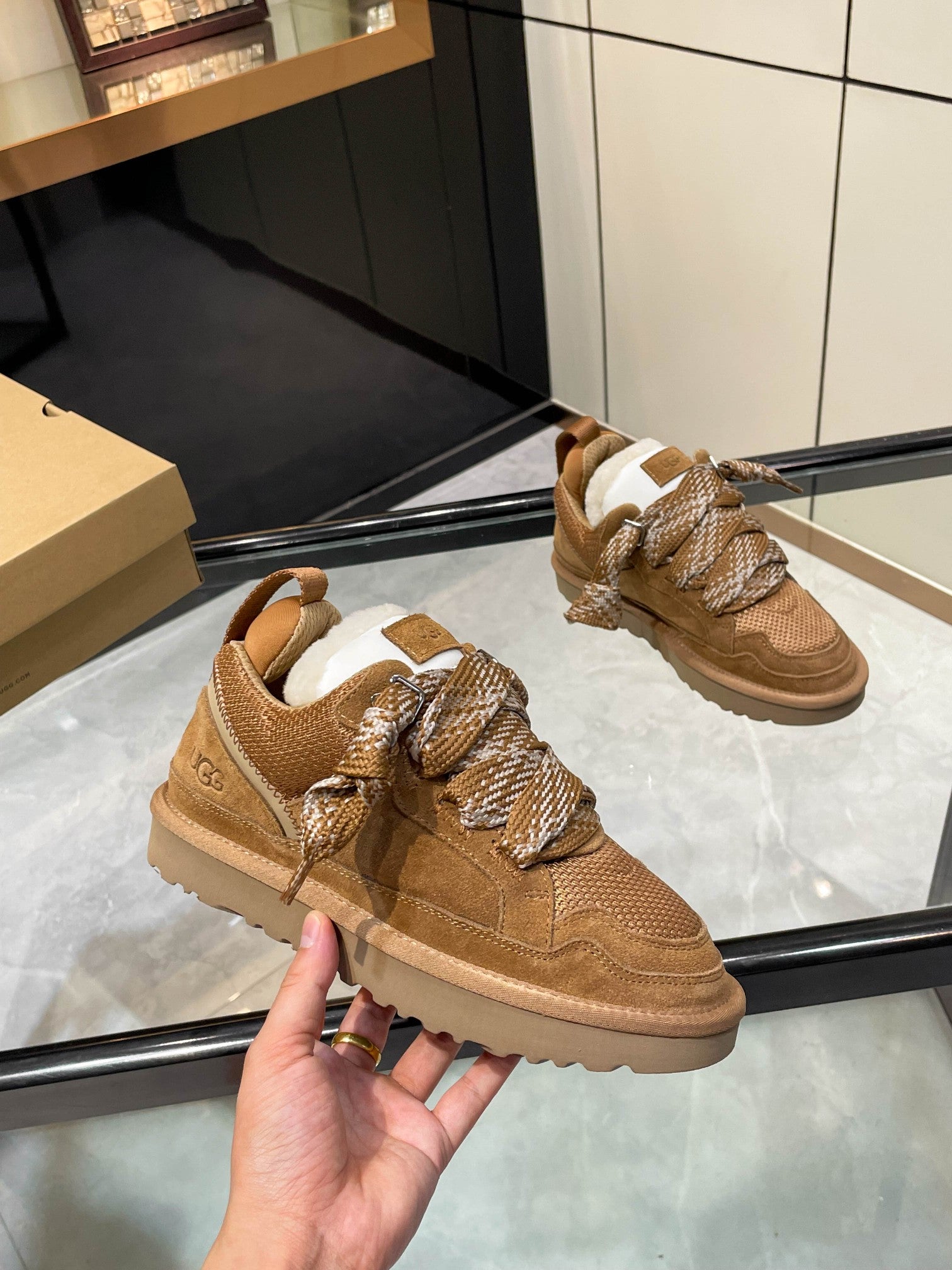 Z2Q105U262 Popular high-quality Shoes
