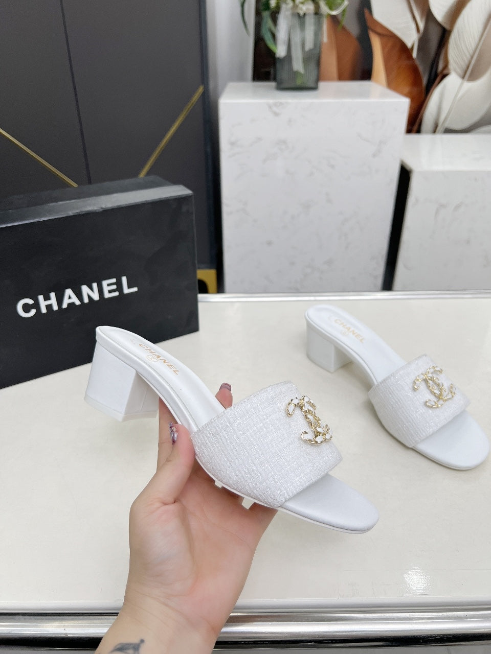 Z2Q55B30 Popular high-quality  Shoes