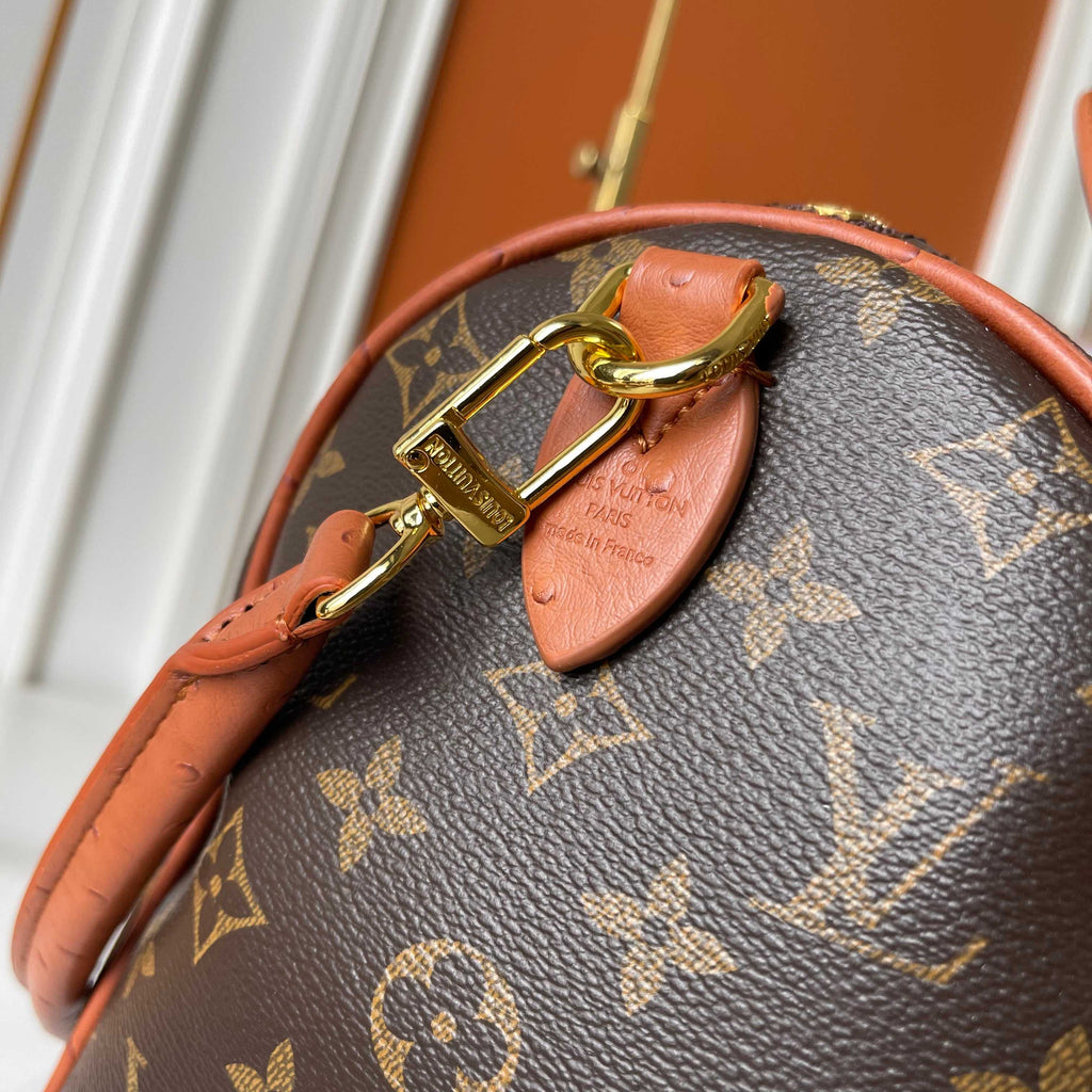 B1N55E22 Popular    Purse bags