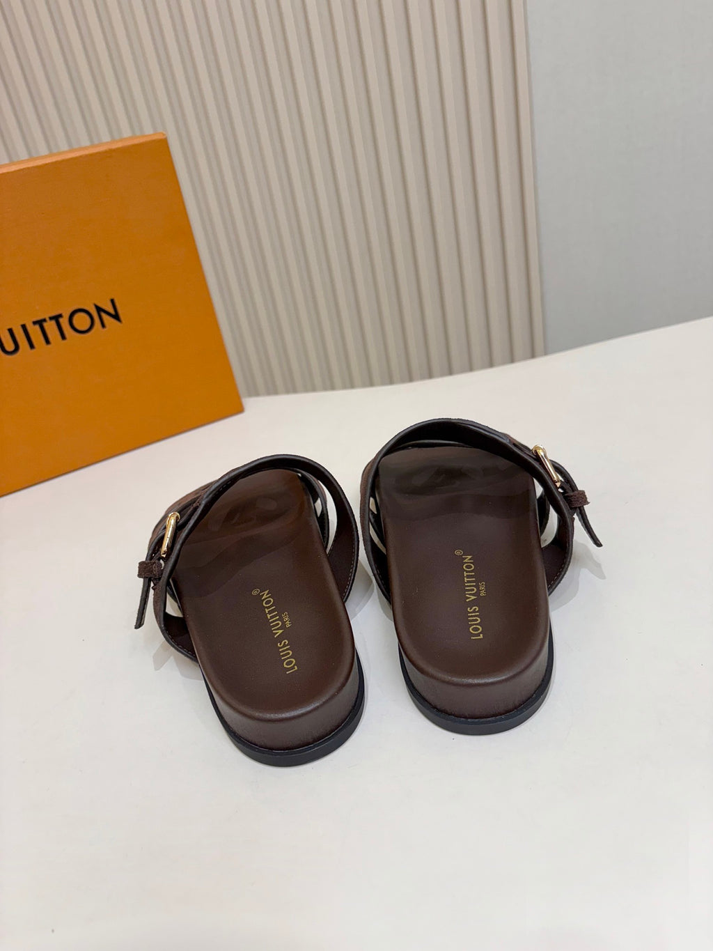 Z2R76E29 Popular high-quality leather shoes