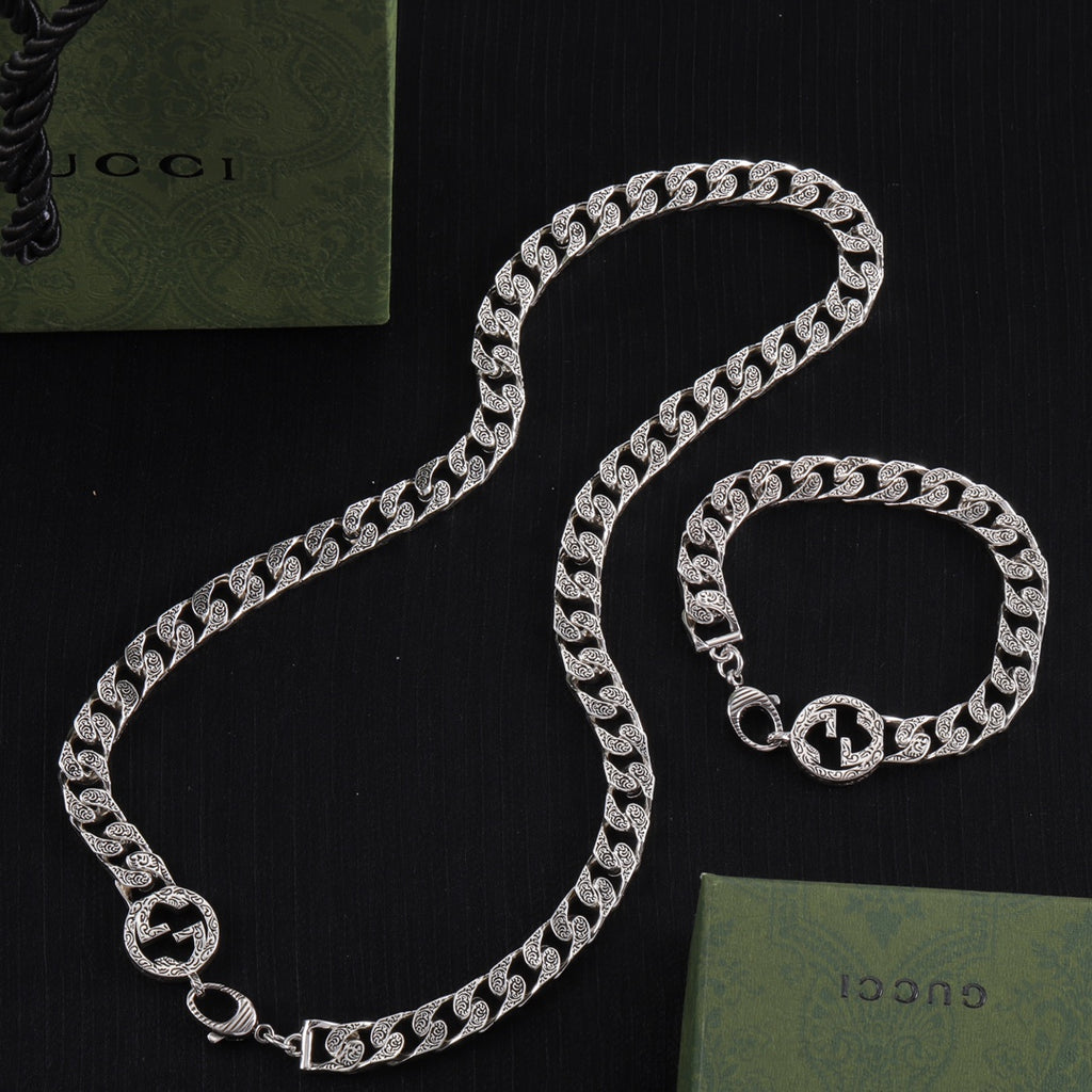 X1R75B45X Popular   Necklaces . Bracelets .