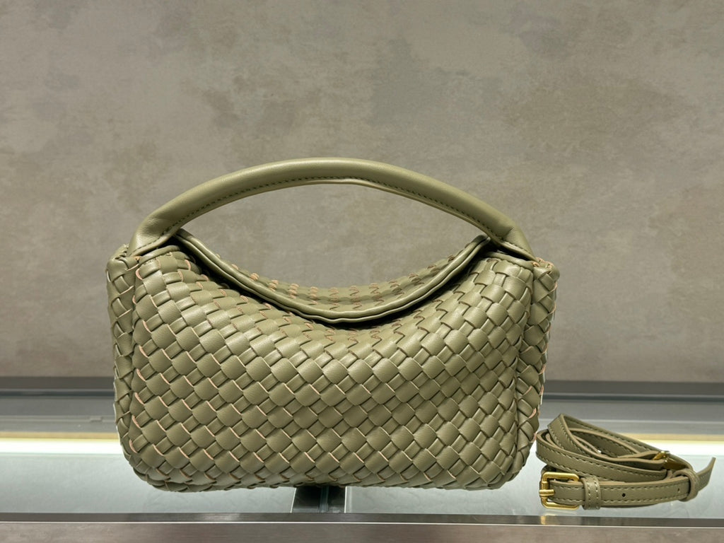 B1X104A83 Popular  leather bag
