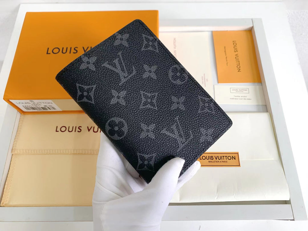 B1A42E300 Popular  leather wallets