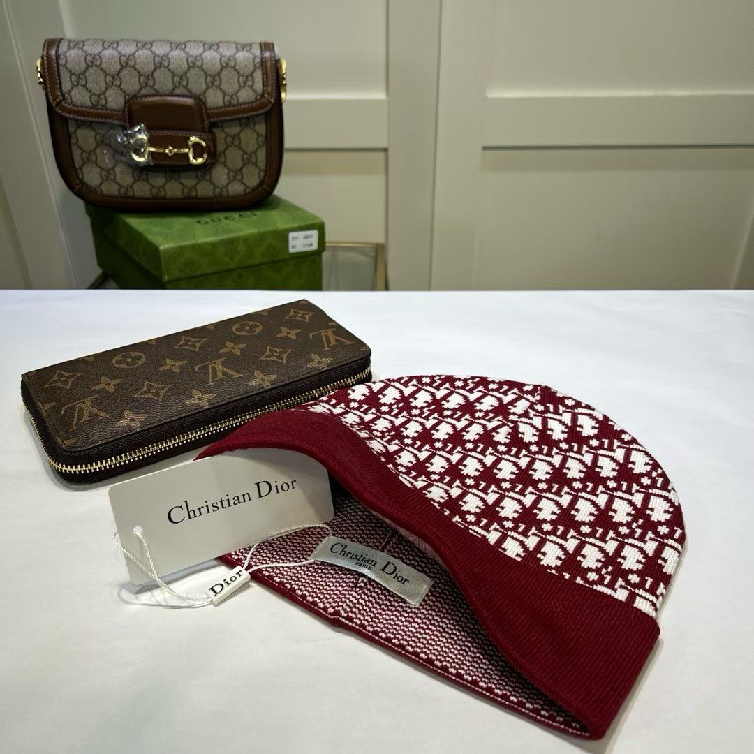M1R86D49 Popular hats