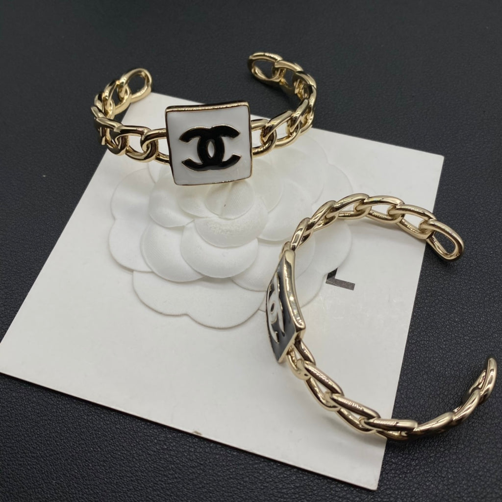 X1Q85C33K  Popular Bracelets