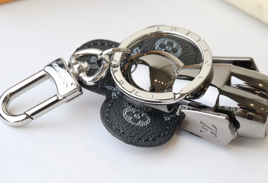 A1Z84E68  Popular key closure