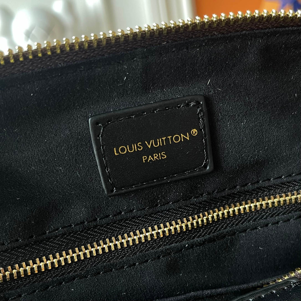 B1P46E77 Popular leather bag