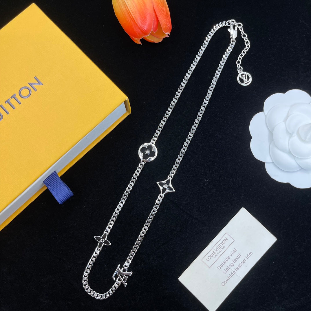 X1Z94E1001X Popular   Necklaces