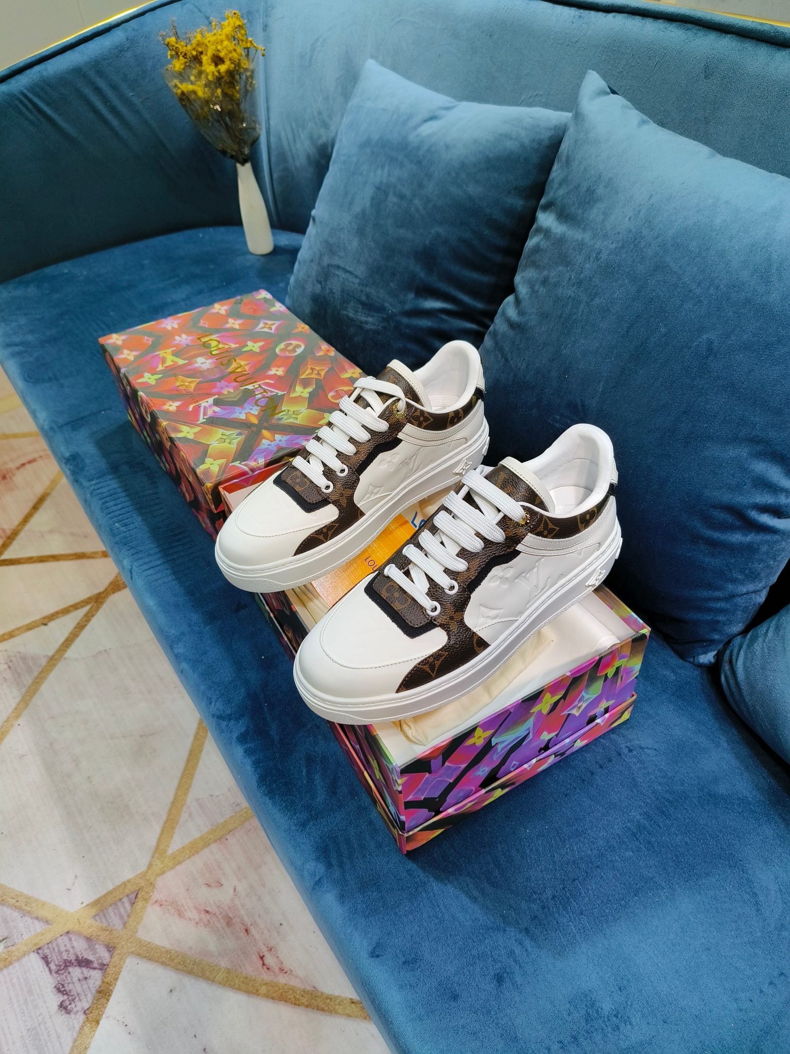 Z2YE45 Popular Sneakers