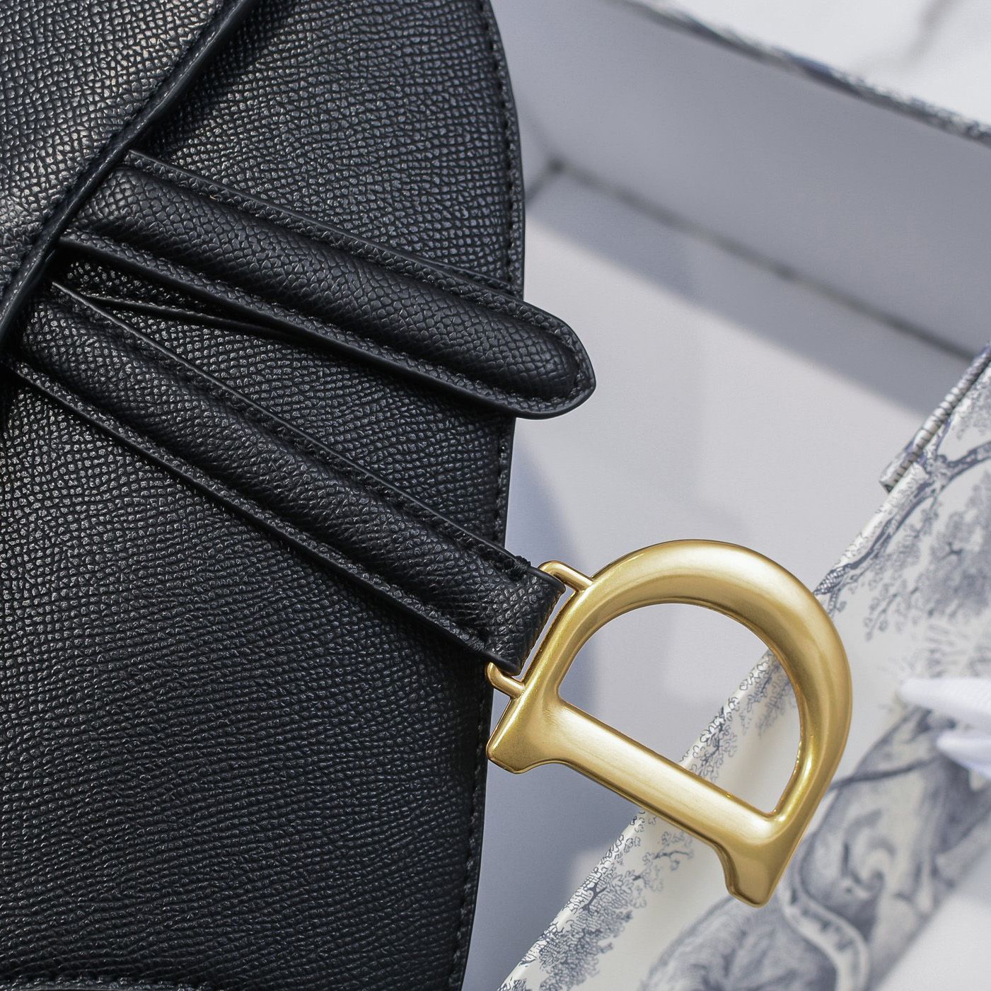 B5X111D15 Popular  leather bag 