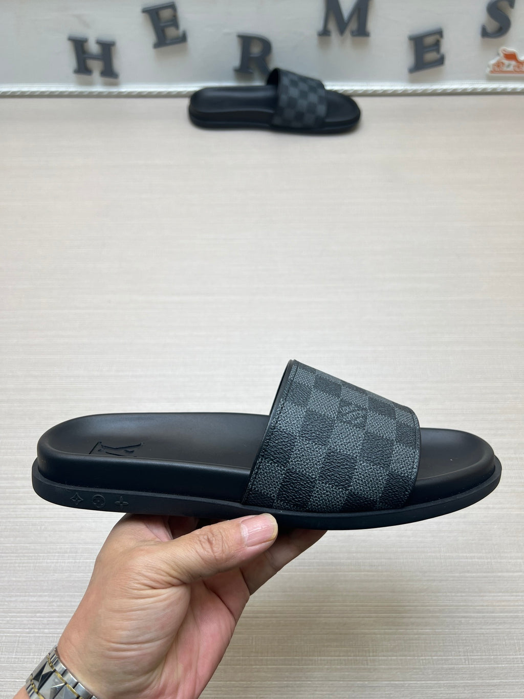 Z5ZE59 Popular slippers