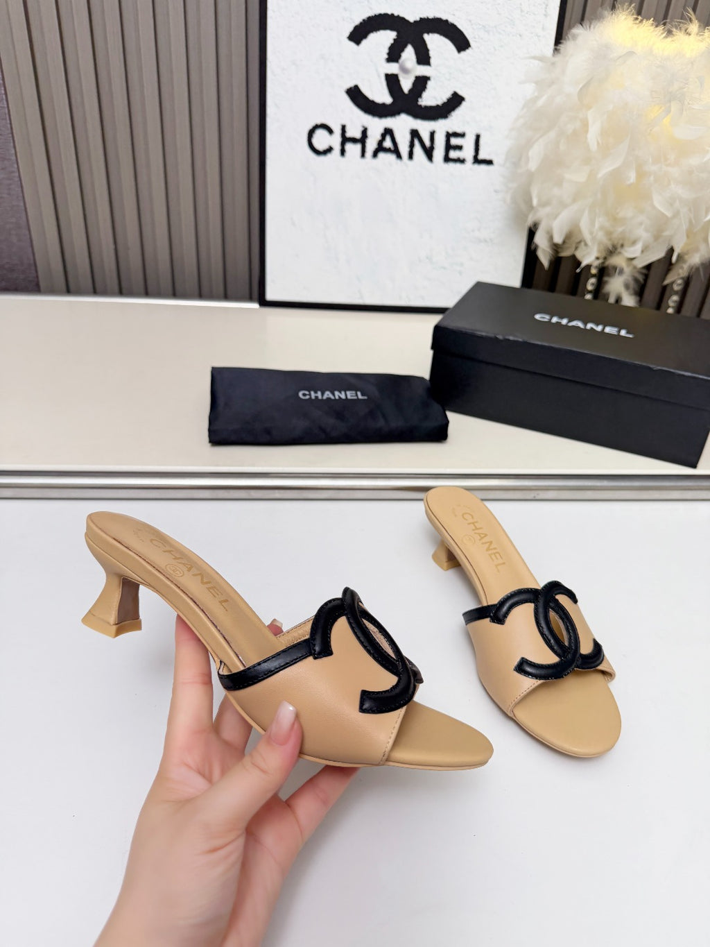 ZPX76C4  Popular high-quality leather slippers