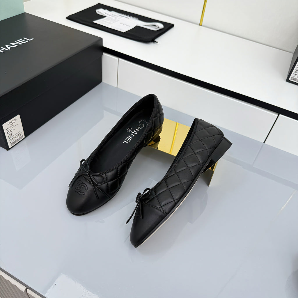 Z2Q105C413 Popular high-quality leather Shoes