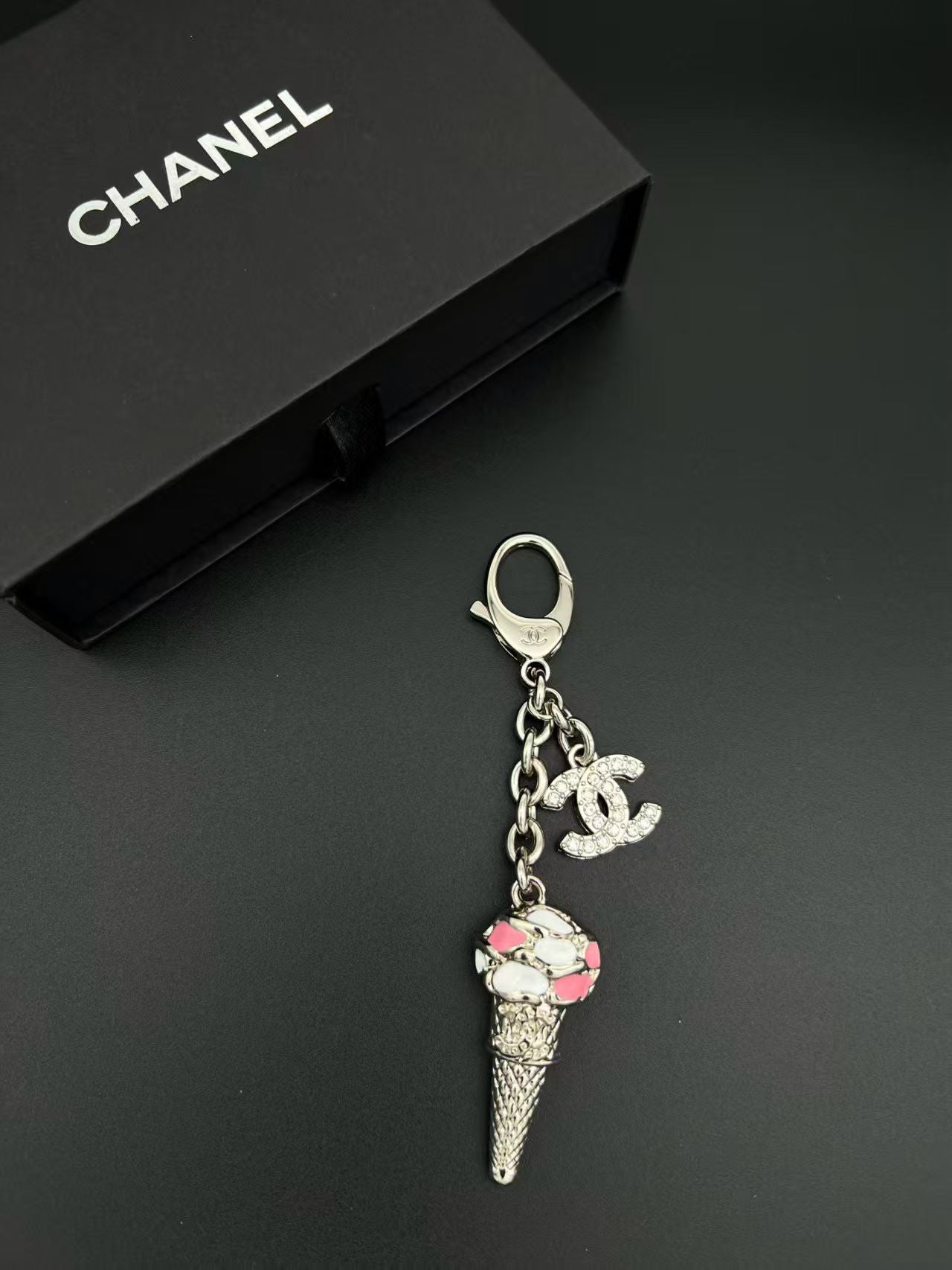 A1R76C35 Popular bag 's charms accessories
