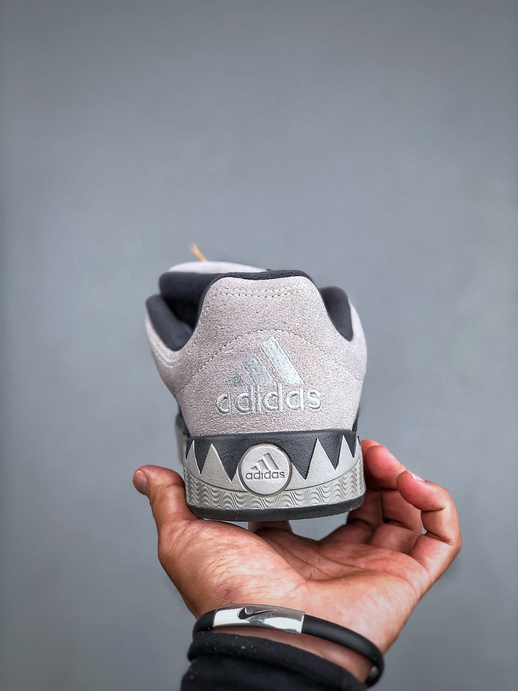 Z4Q95A83 Popular Shoes