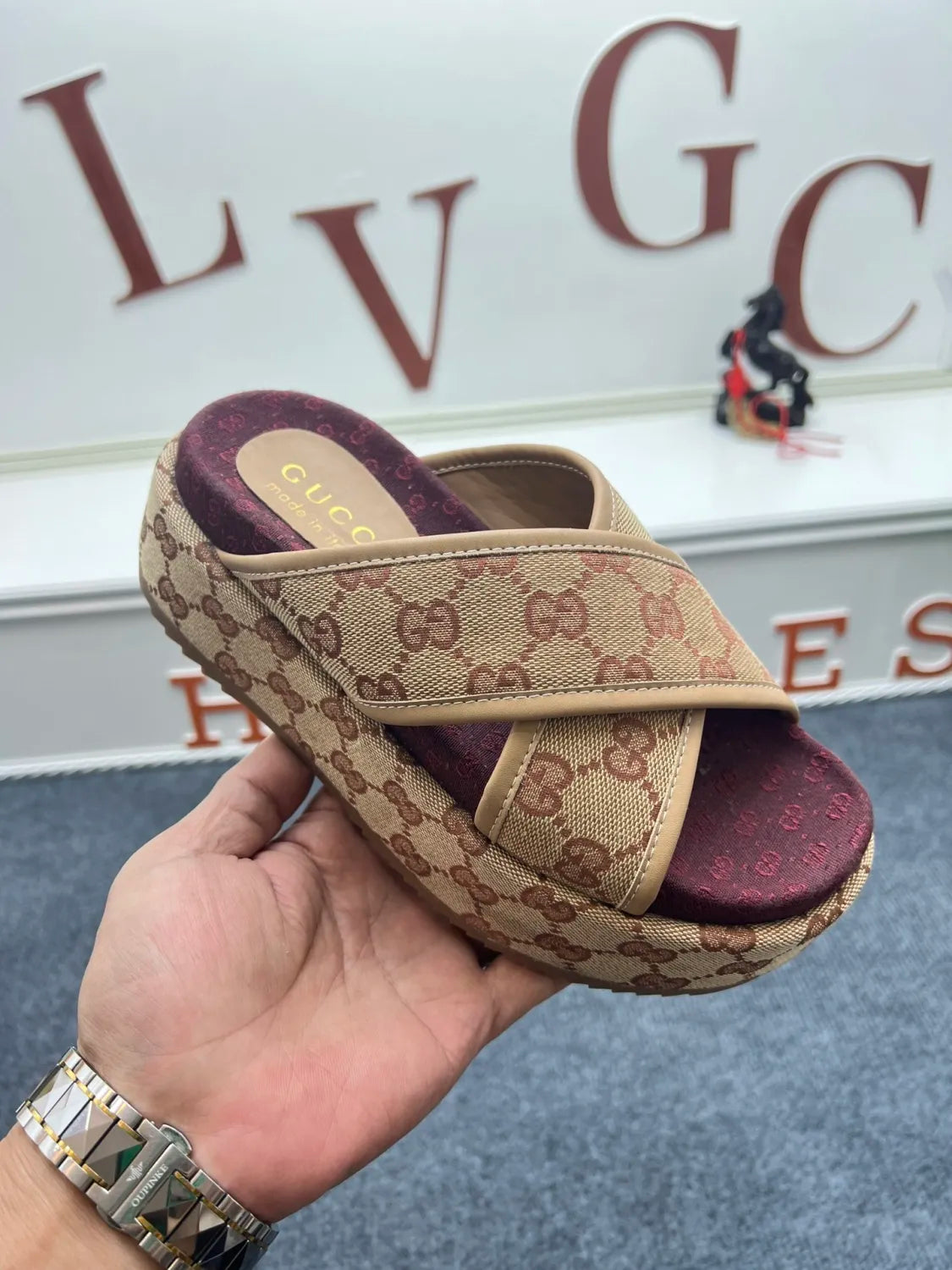 Z5YB69 Popular Slippers