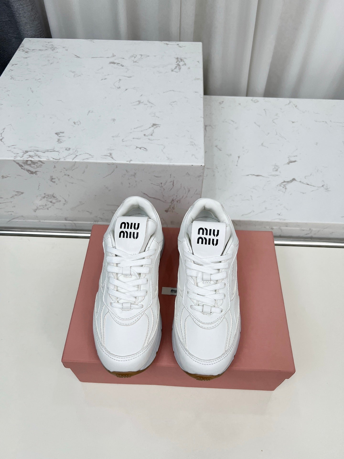 Z2Z85A47  Popular high quality shoes