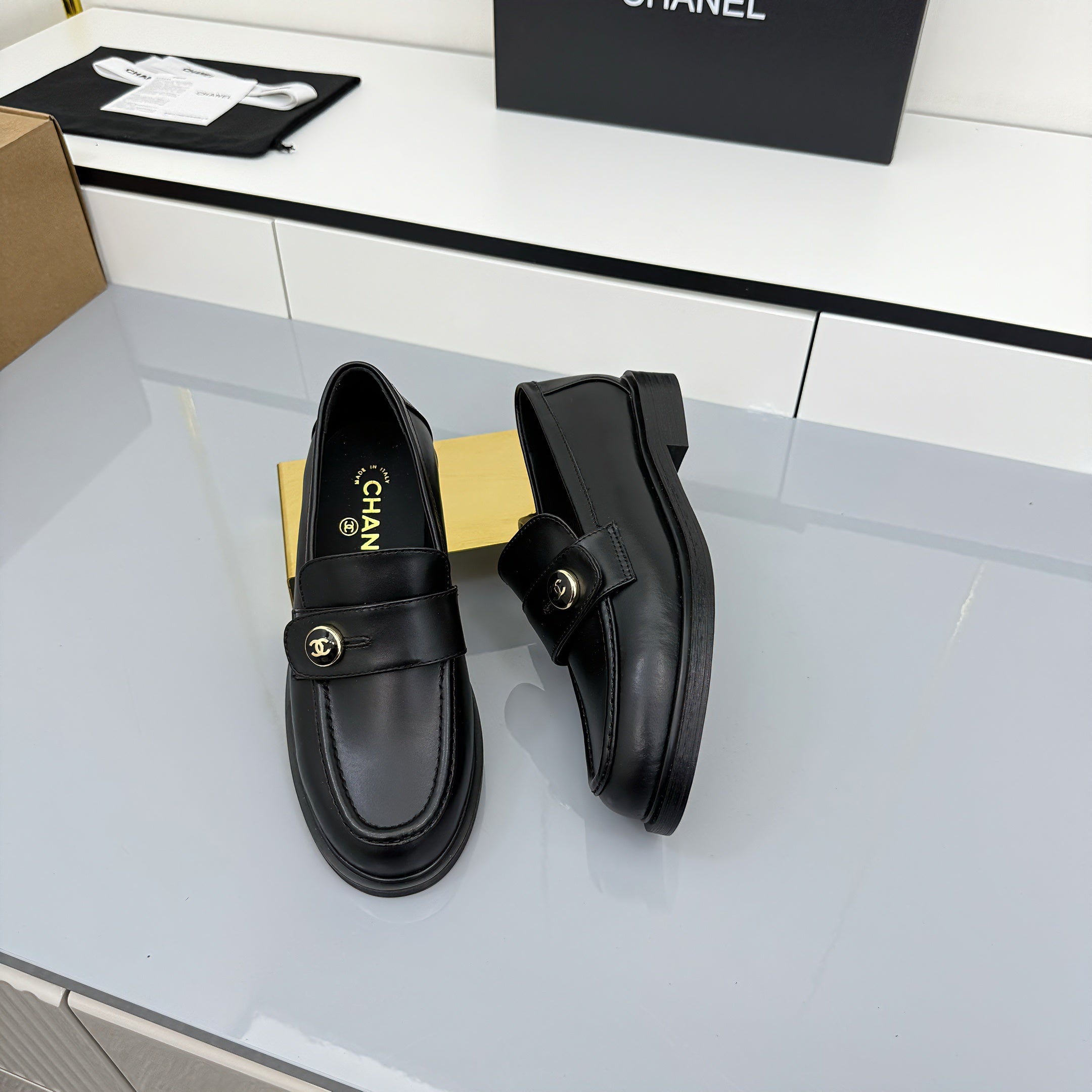 Z2Q105C390 Popular high-quality leather Shoes