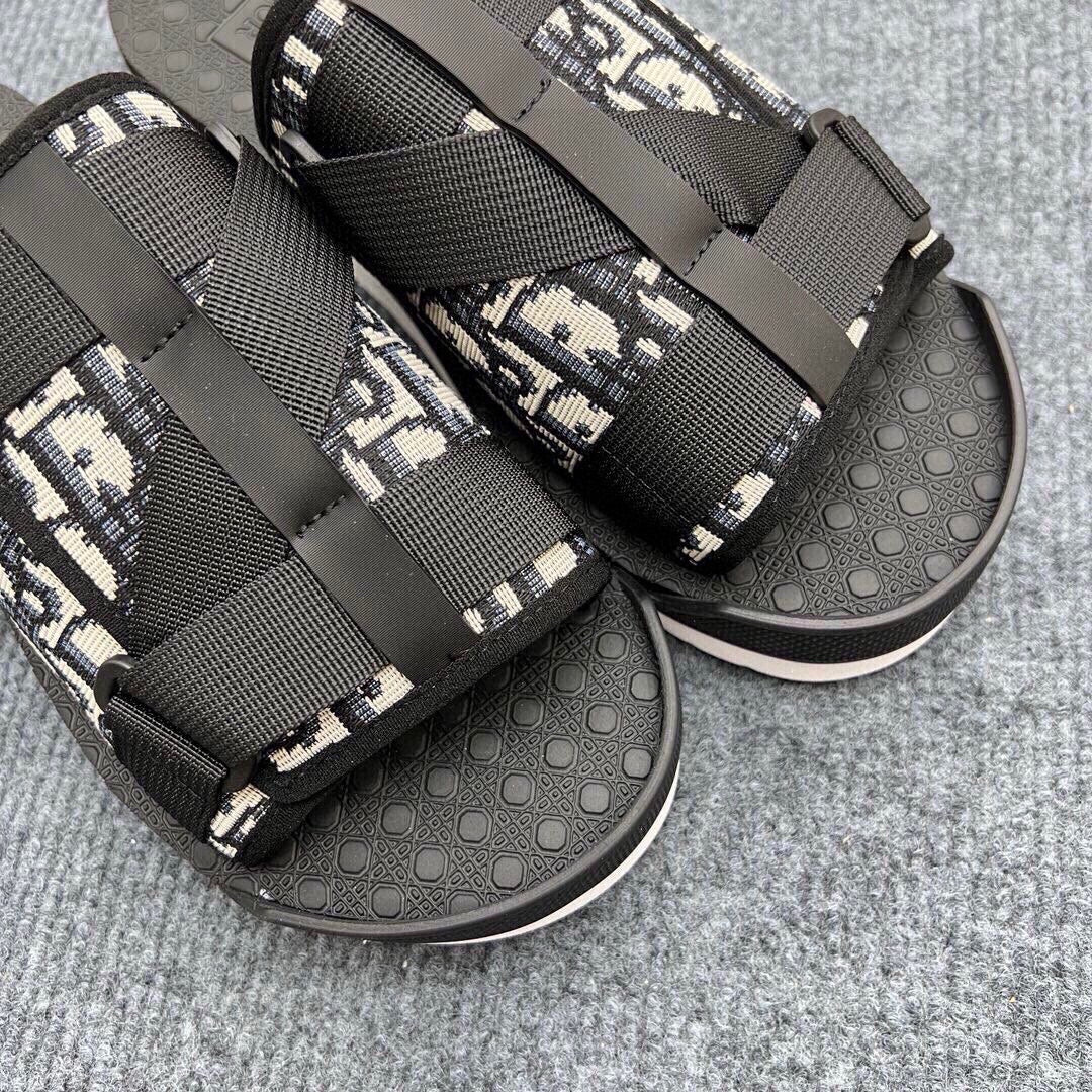 Z5Z35D305 Popular Slippers