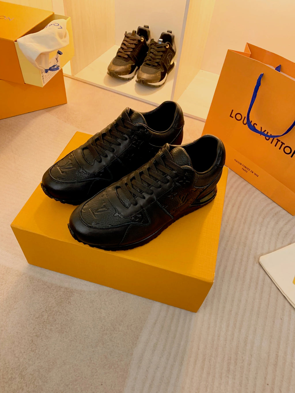 Z2Q95E101 Popular high-quality  shoes