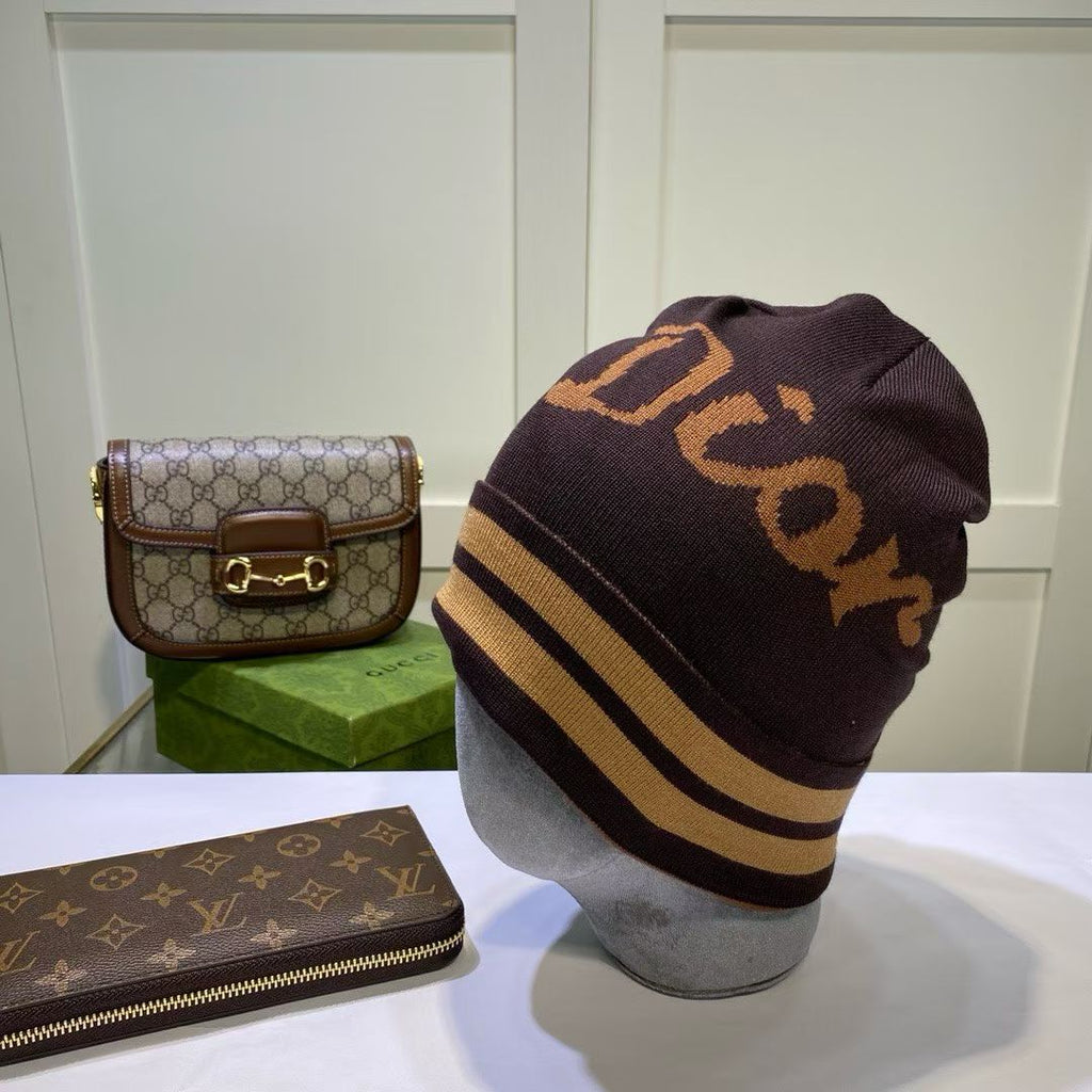 M1R86D59 Popular hats