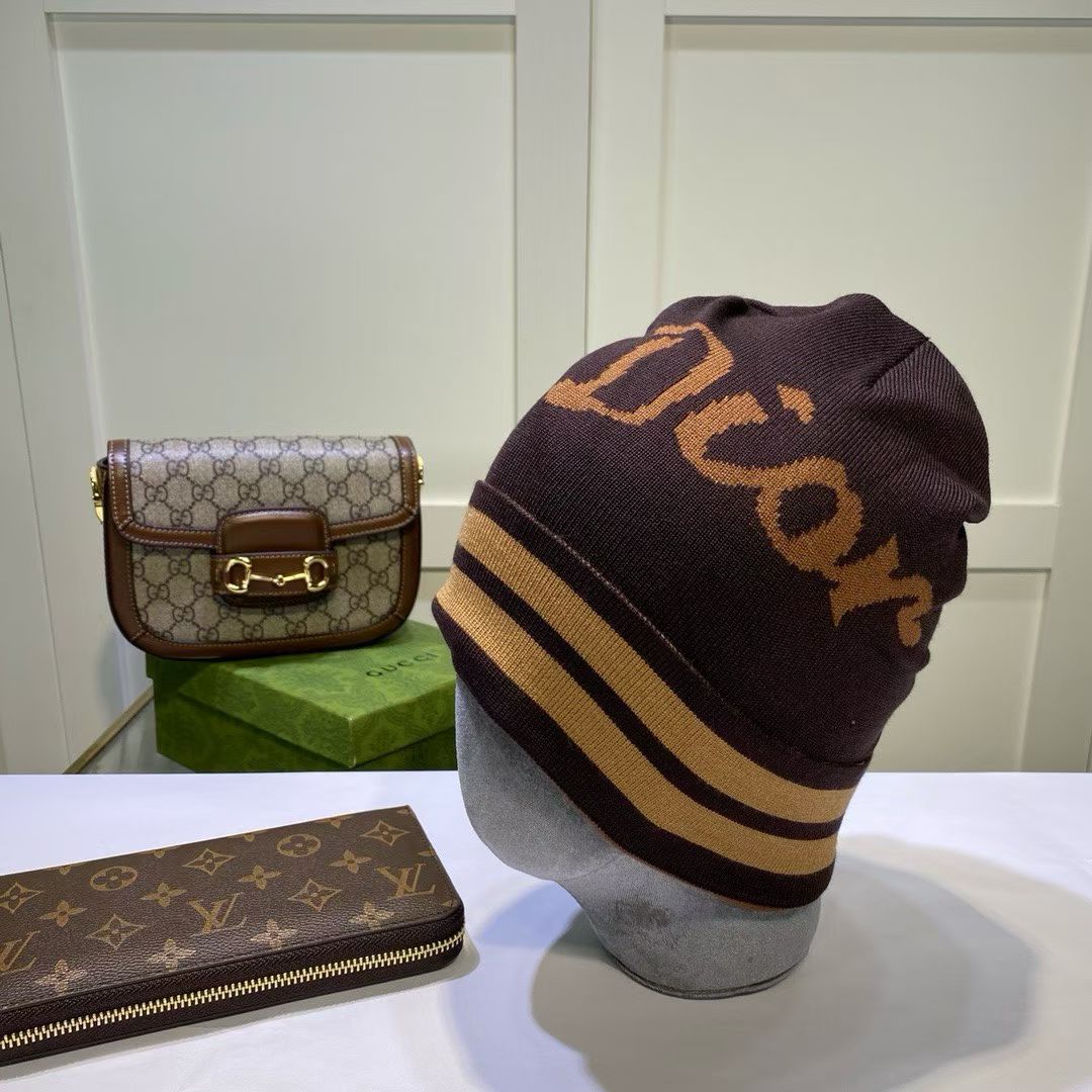 M1R86D59 Popular hats