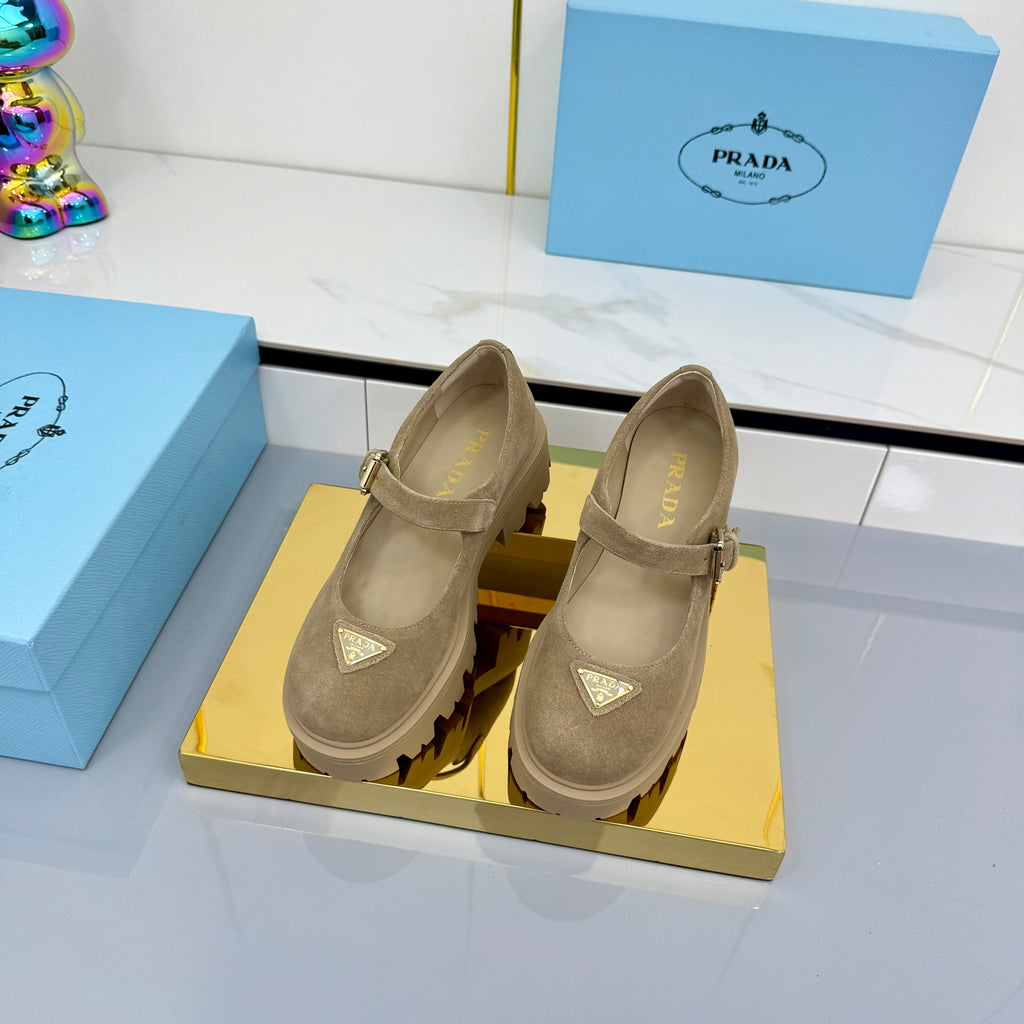Z2Q105P308 Popular high-quality Shoes