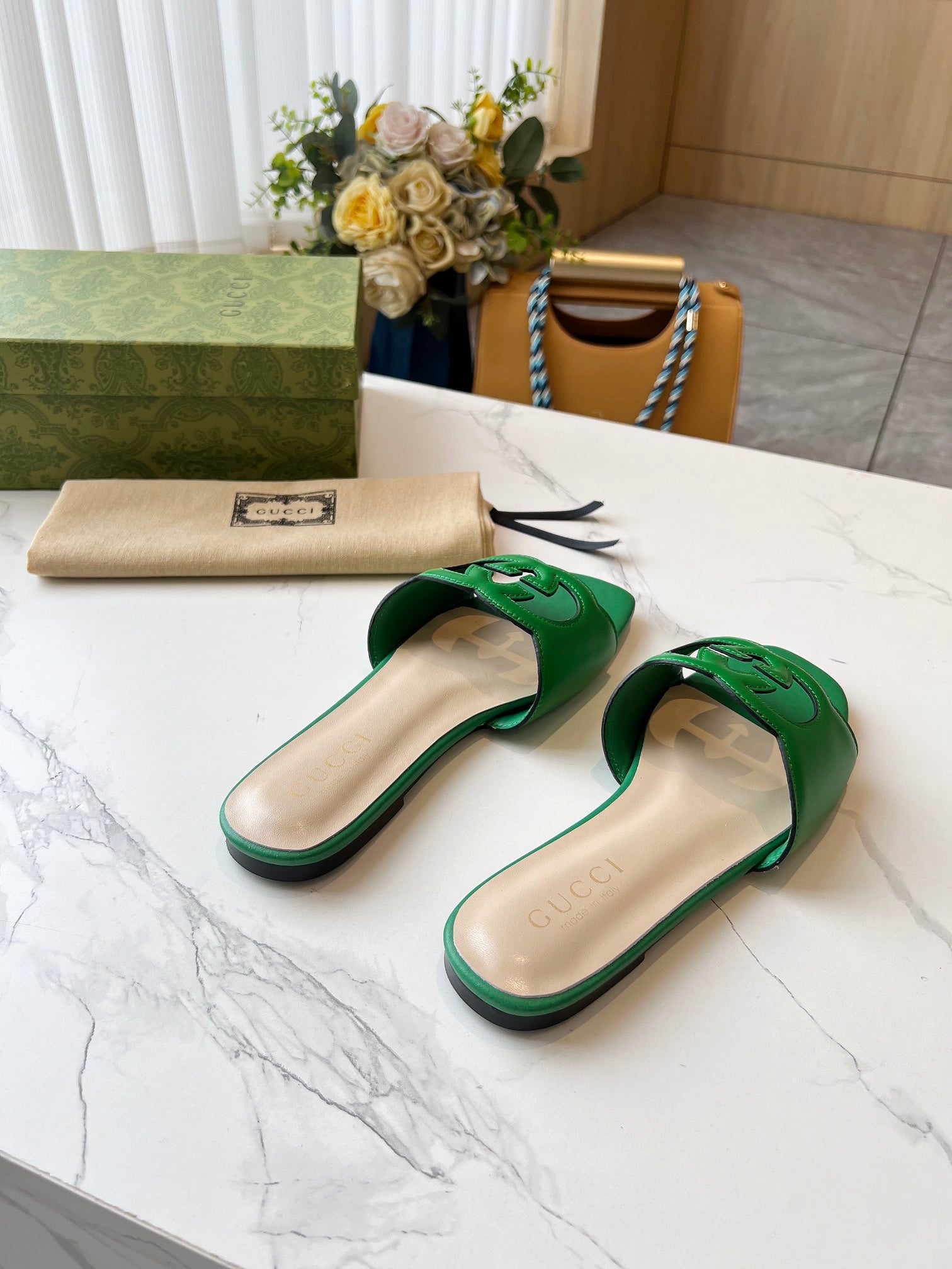 Z2X56B31 Popular high-quality leather Shoes