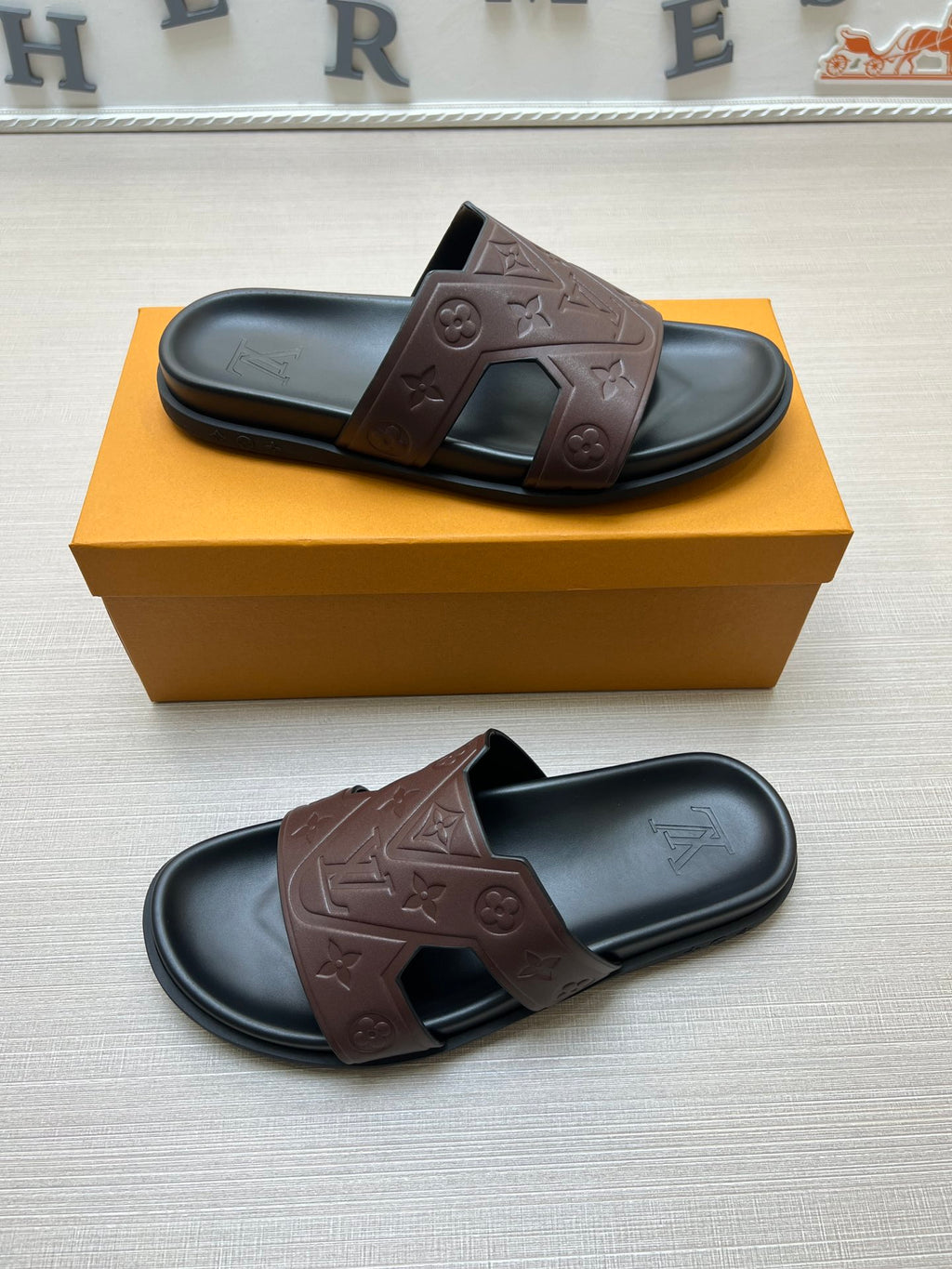 Z5ZE66 Popular slippers