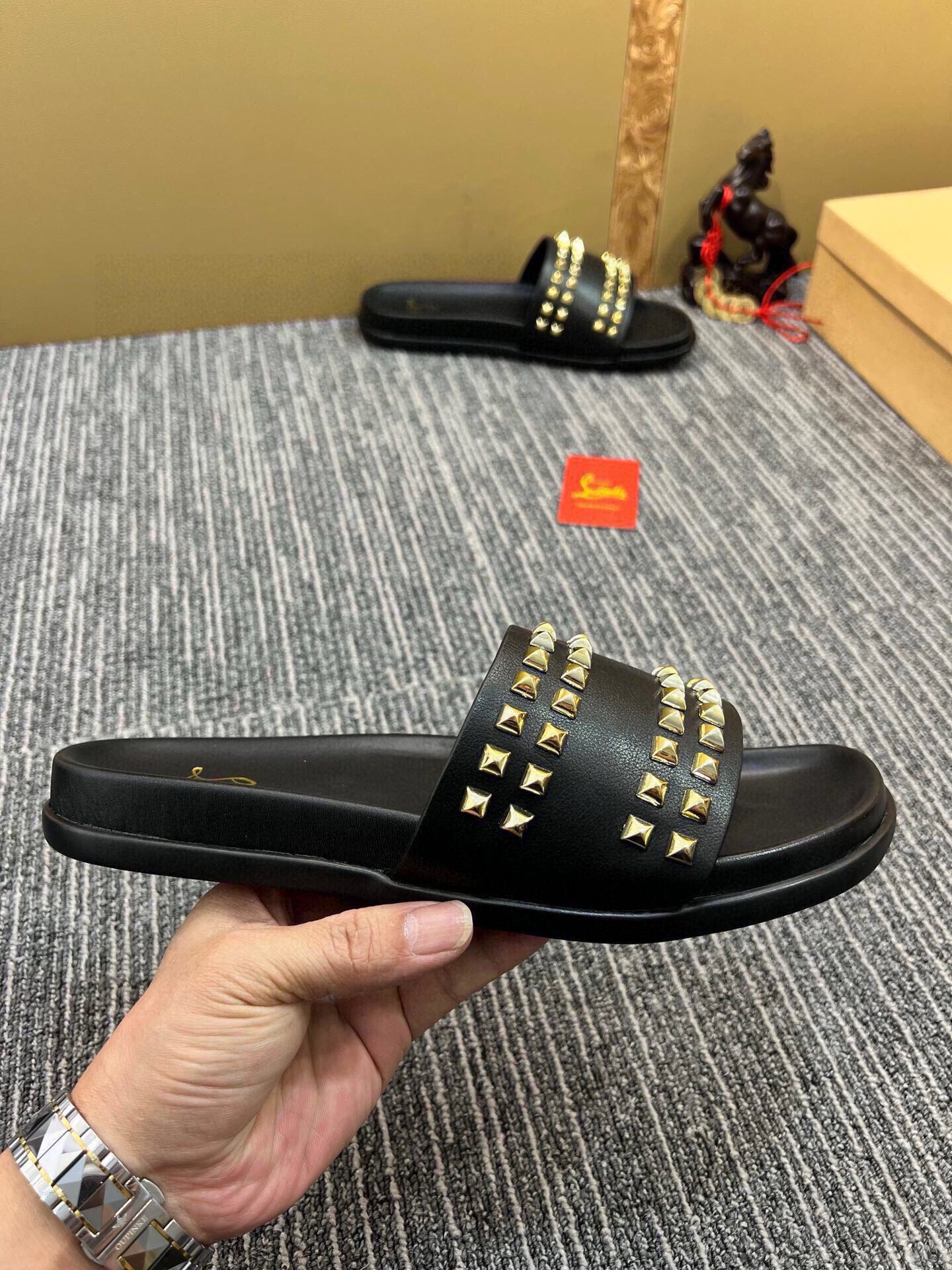 Z5ZA126 Popular slippers
