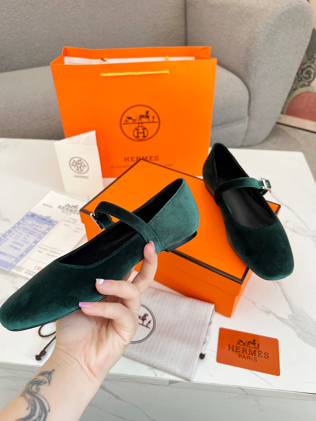 Z2Z85H49  Popular leather Shoes