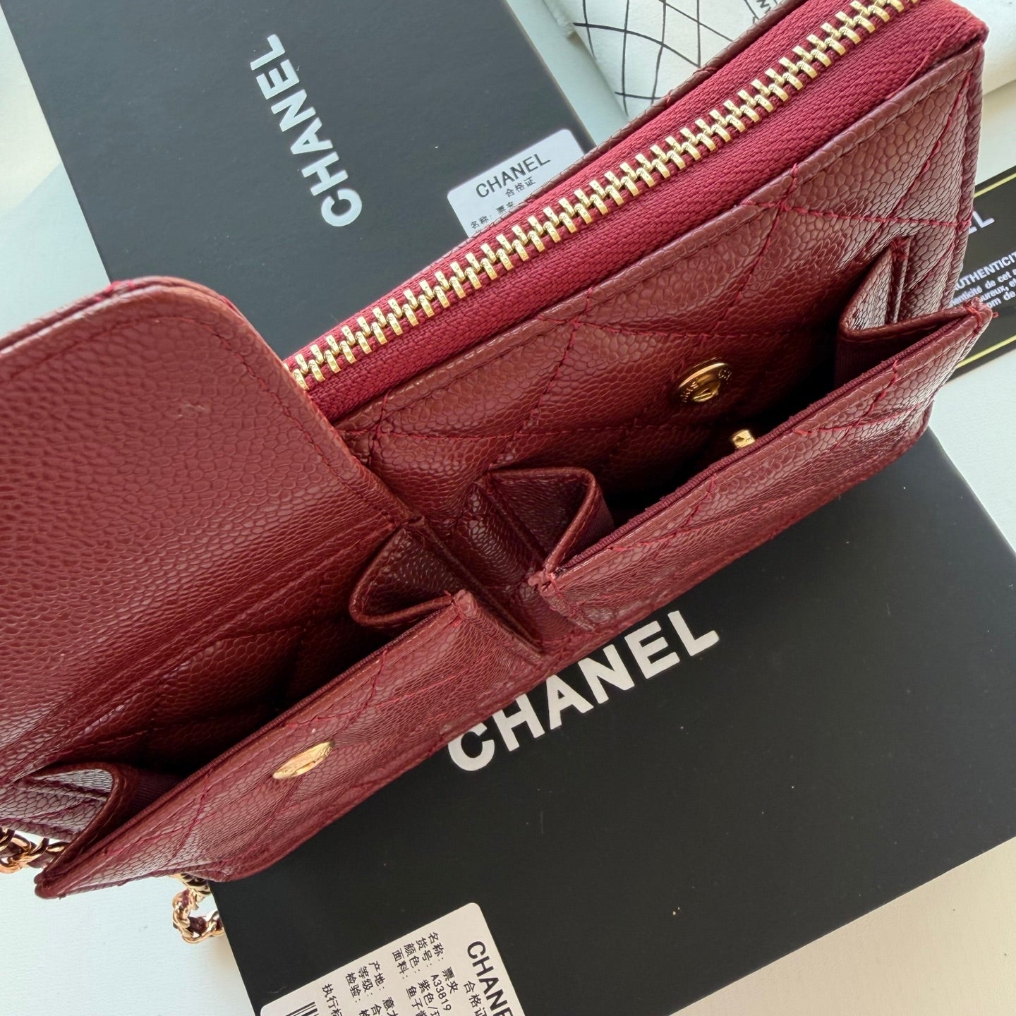 B1P46C22 Popular leather bag