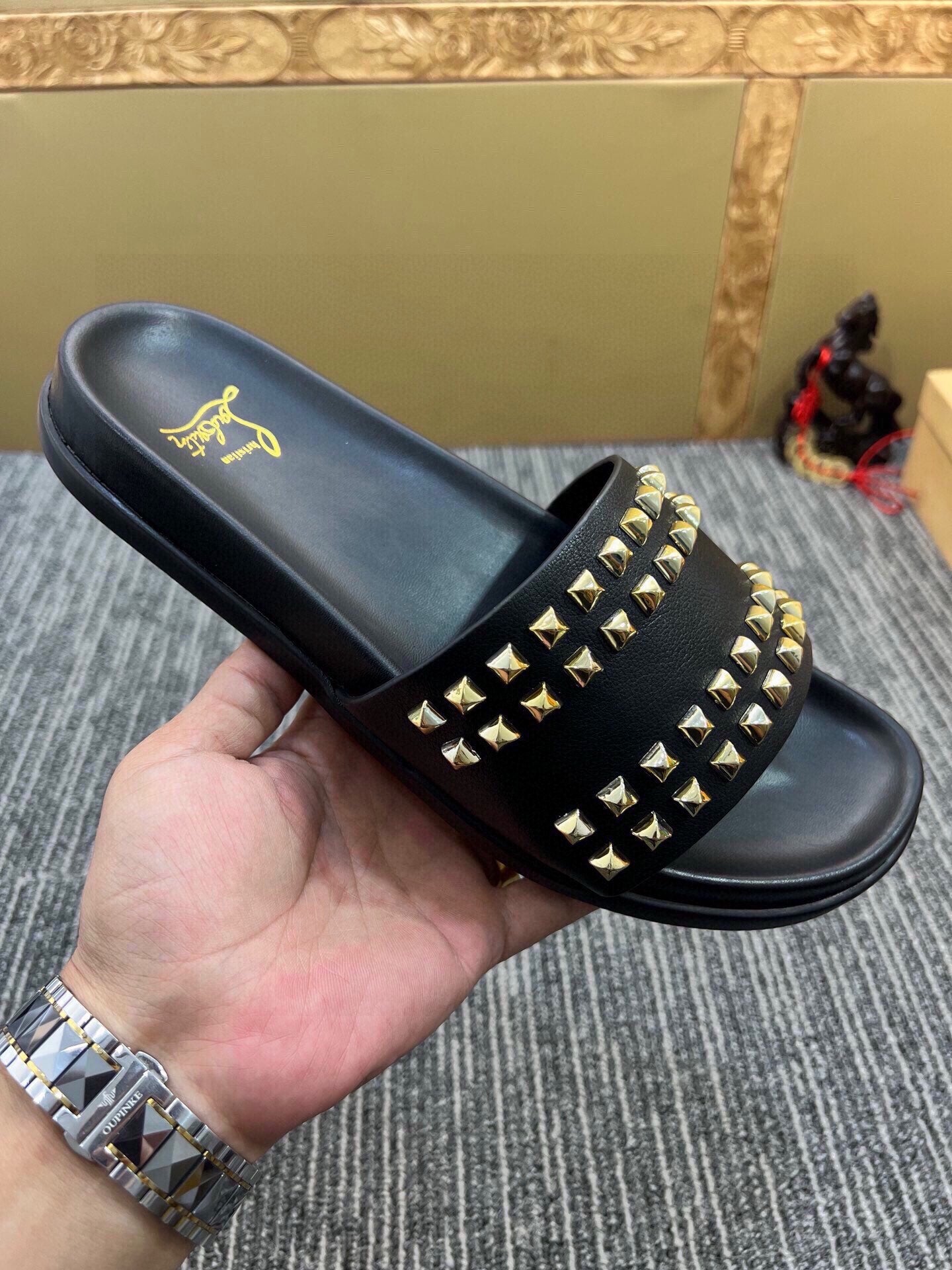 Z5ZA126 Popular slippers