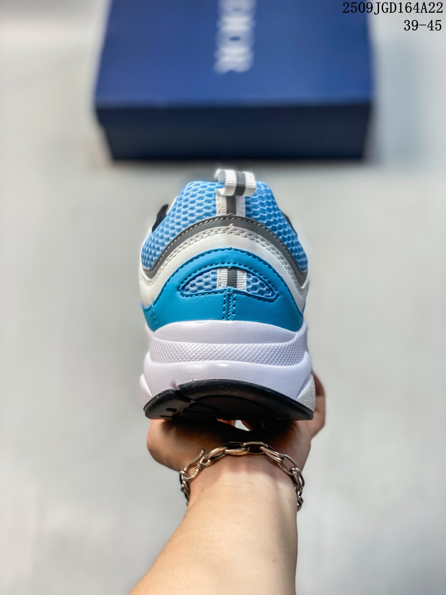 Z4Q95D77 Popular Shoes