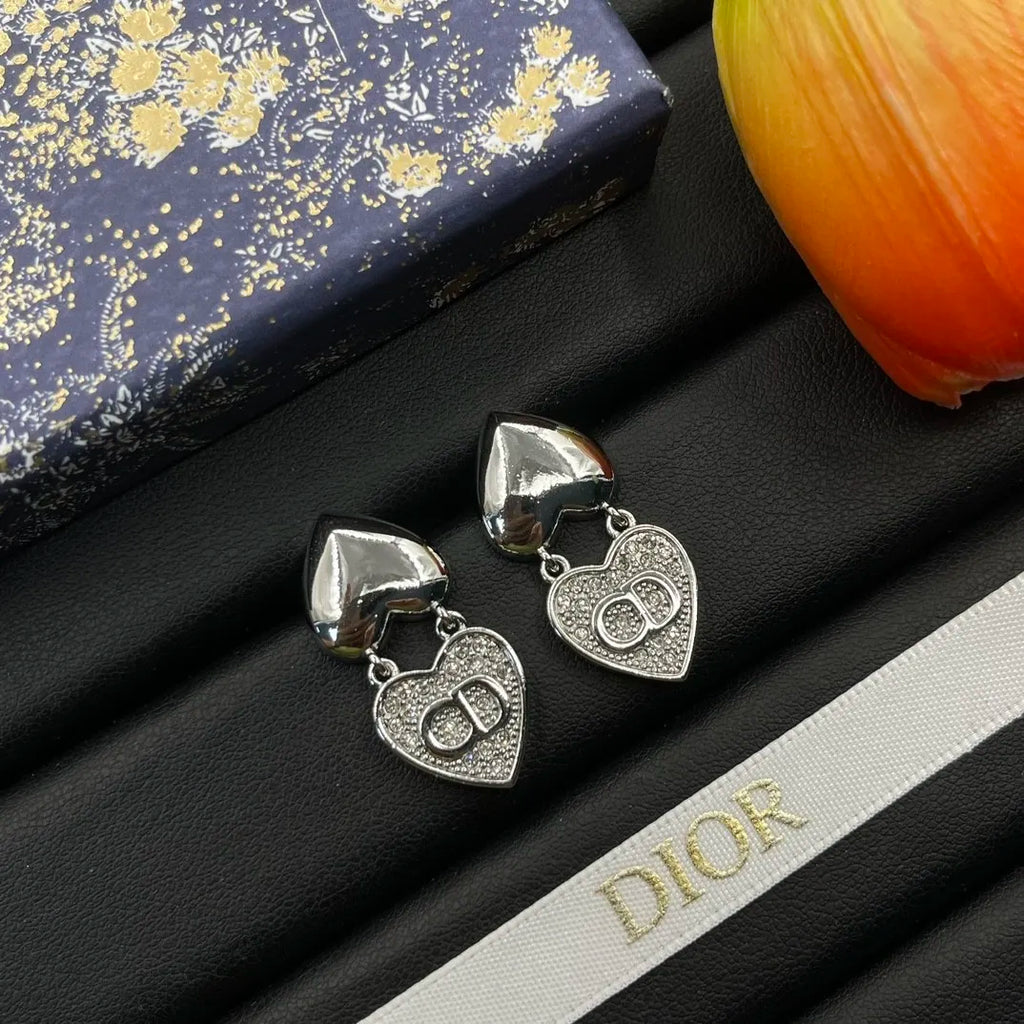 X1Z94D773E Popular Earrings