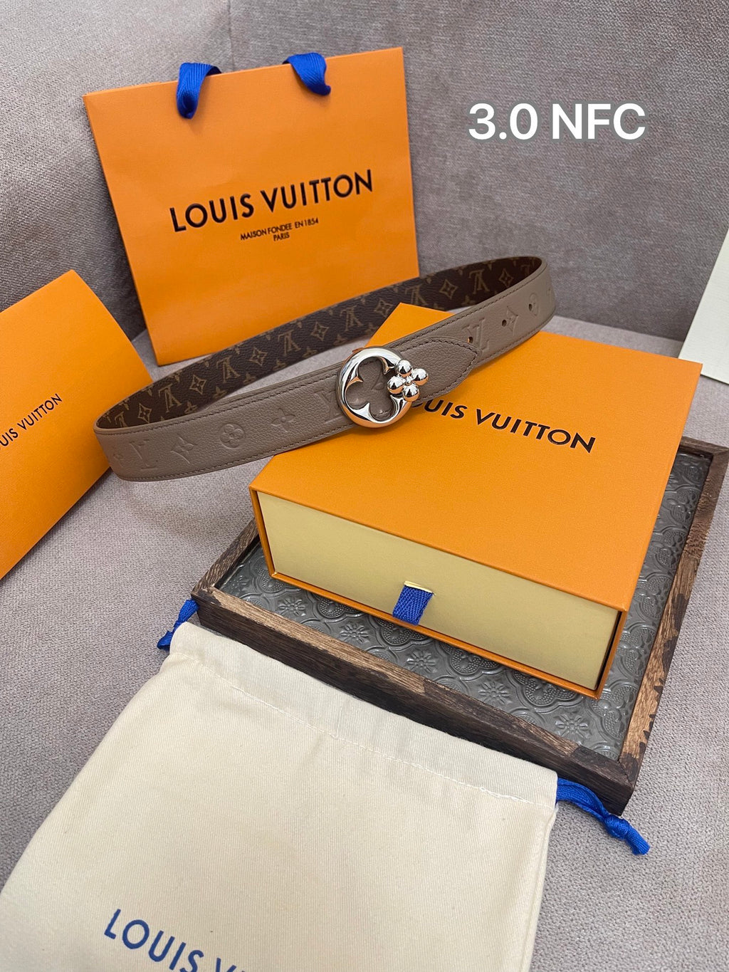 P2R55E10 Popular   High quality belt With full package