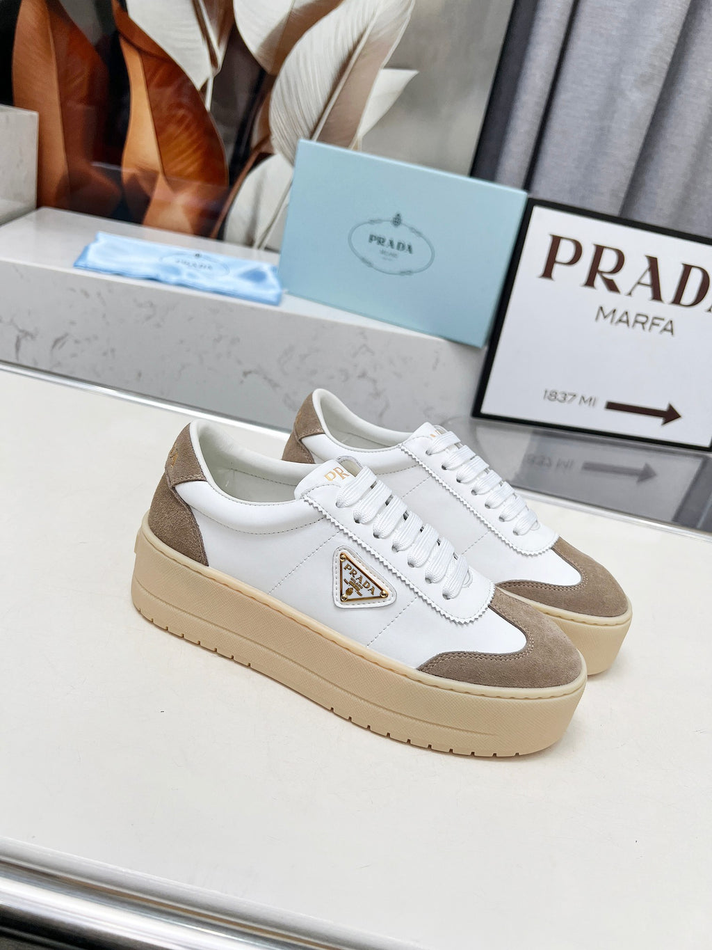Z2Q95P110 Popular high-quality  shoes
