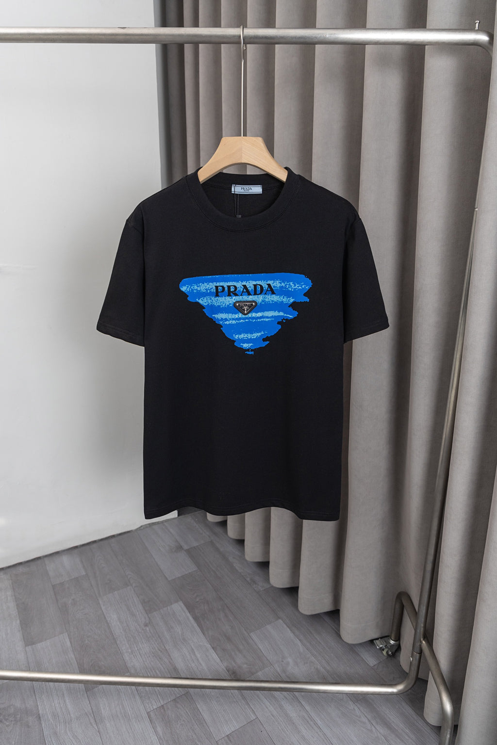 U1W25P5  Popular T-shirts