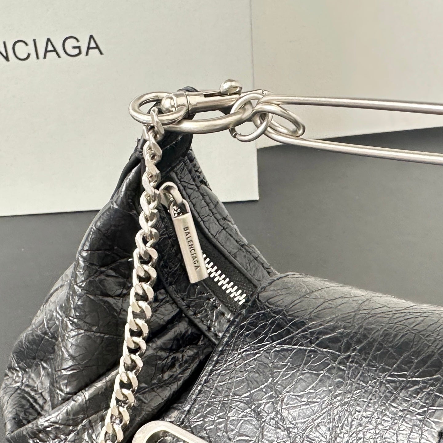 B1P36J120 Popular leather bag