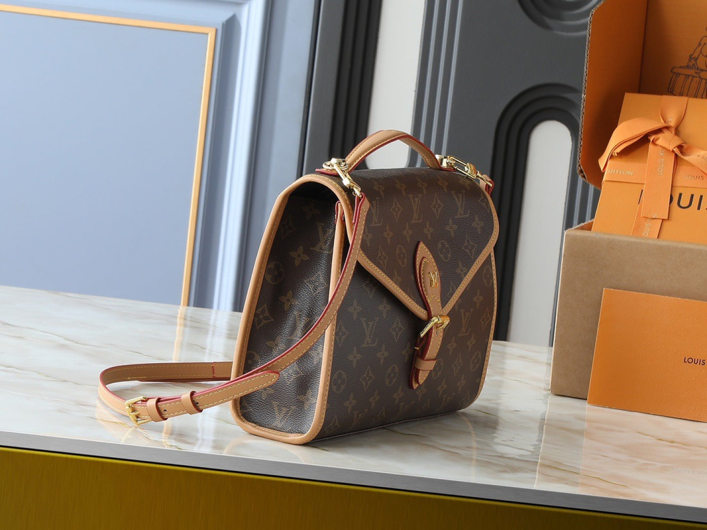 B1P36E76 Popular leather bag